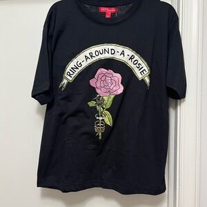 Ring Around A Rosie GraphicT-Shirt NWT